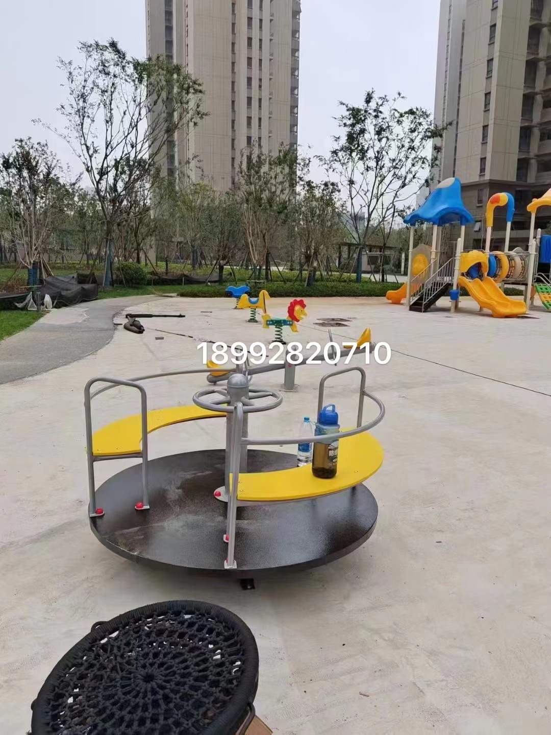 戶外設(shè)施 戶外設(shè)施