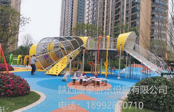 非標(biāo)不銹鋼滑梯 非標(biāo)不銹鋼滑梯