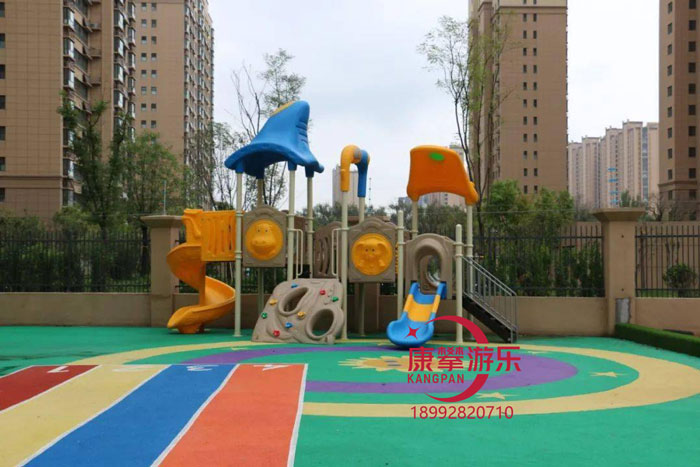 幼兒園滑梯設(shè)施