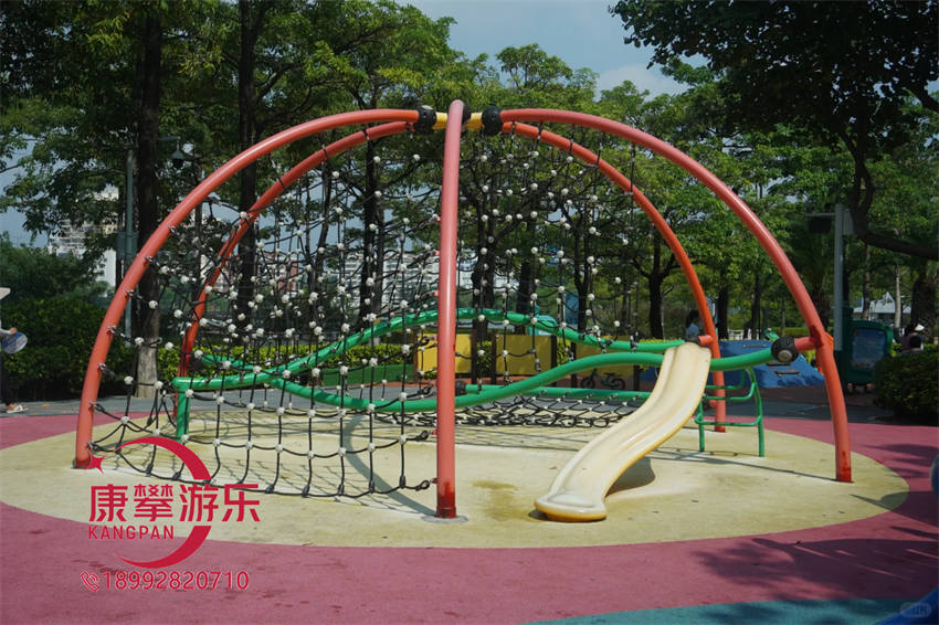戶外攀爬架