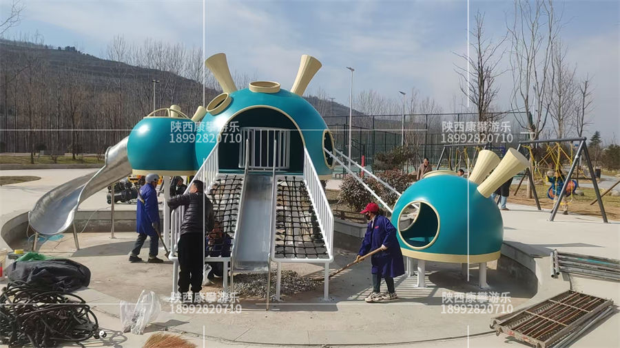 寶雞千陽縣公園多頭怪