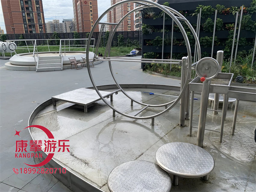 戲水游樂設(shè)施
