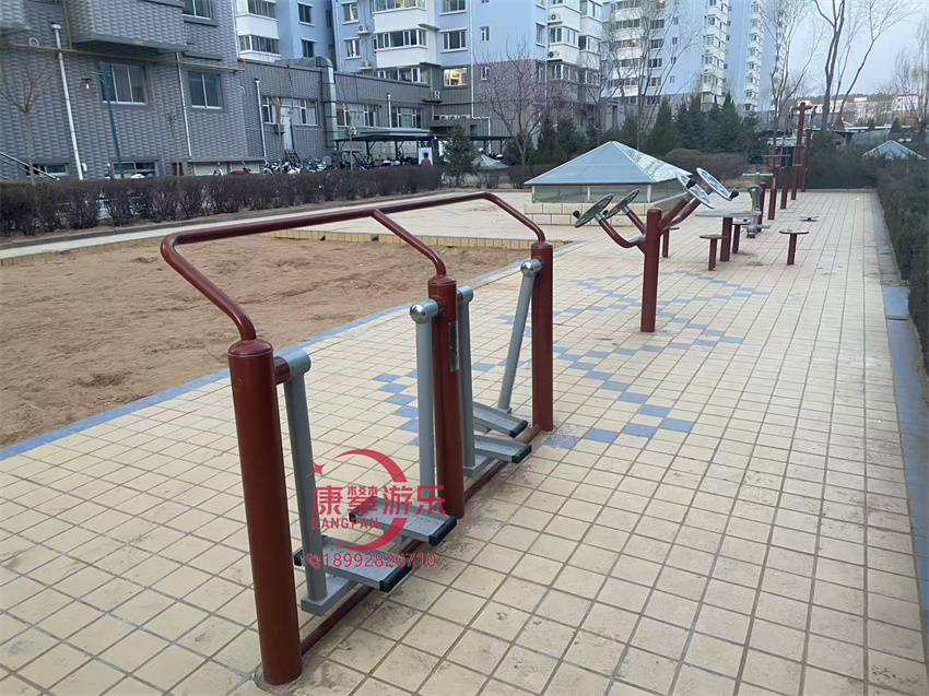 戶外健身器材